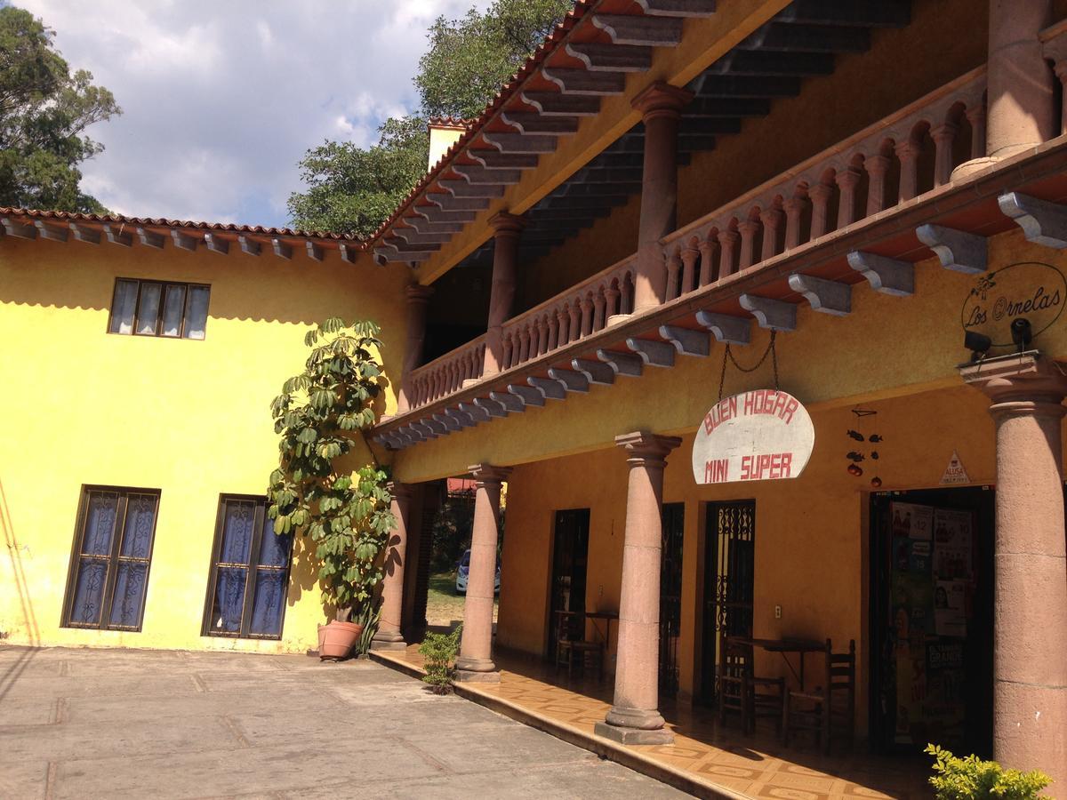 Hotel Hospedaje Ornelas Tepoztlán Esterno foto