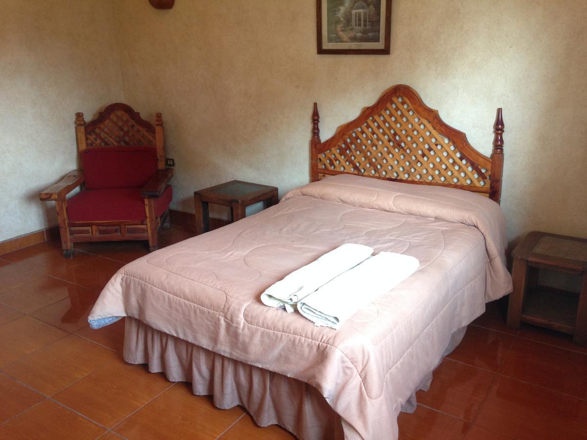 Hotel Hospedaje Ornelas Tepoztlán Esterno foto