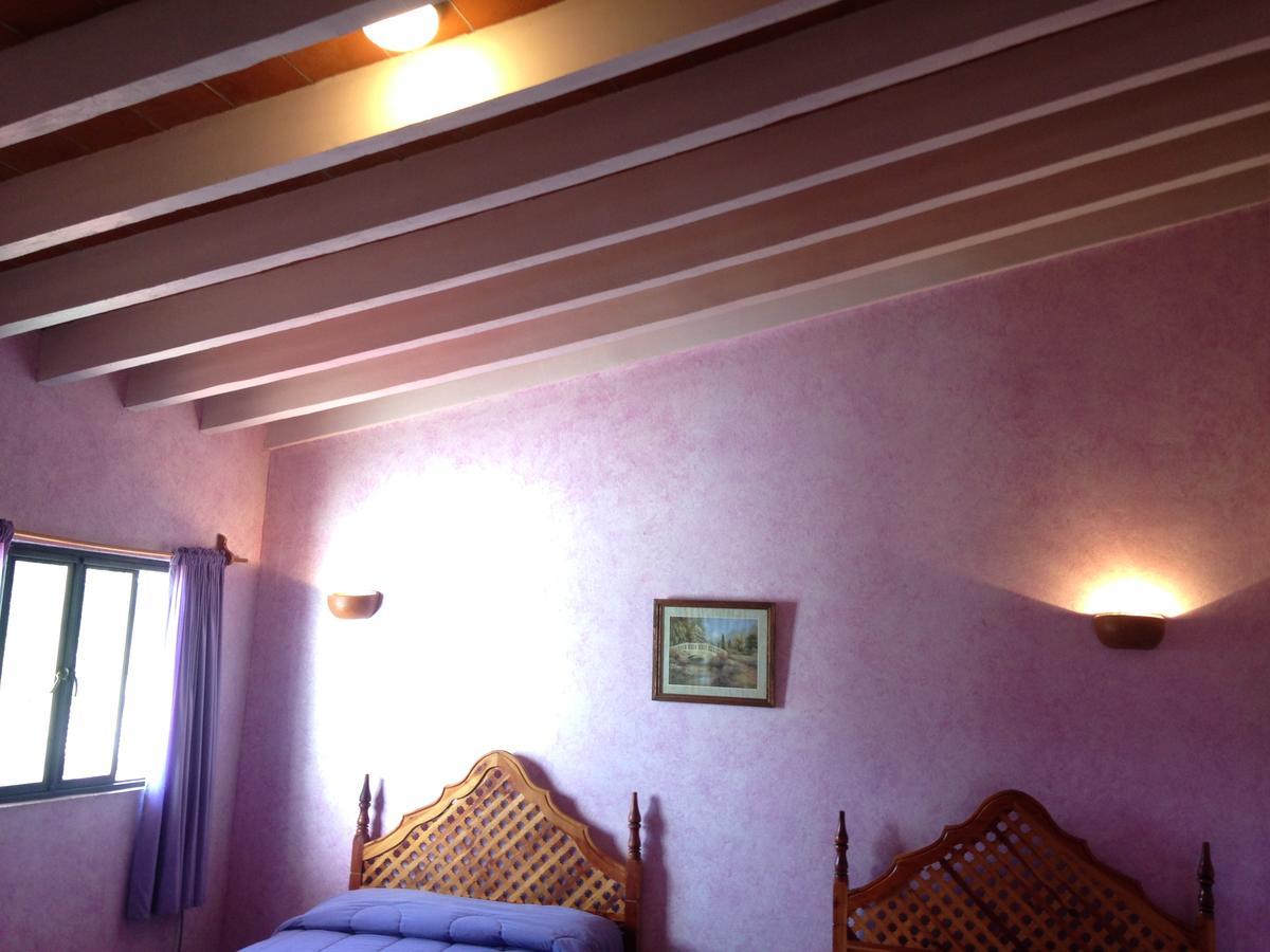 Hotel Hospedaje Ornelas Tepoztlán Esterno foto
