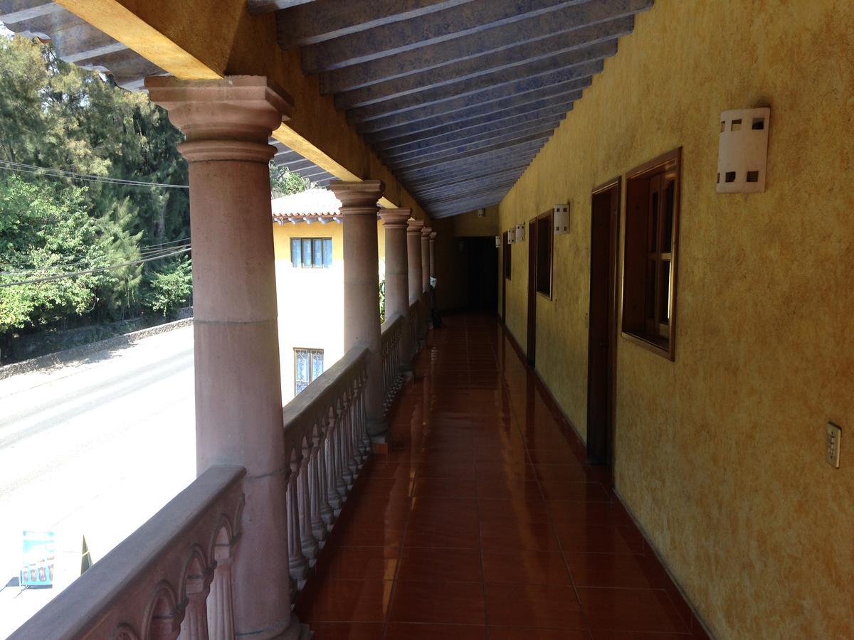 Hotel Hospedaje Ornelas Tepoztlán Esterno foto