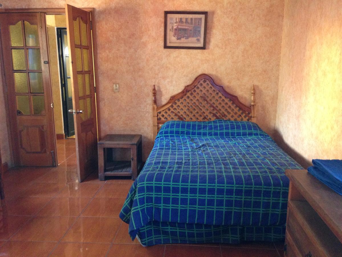 Hotel Hospedaje Ornelas Tepoztlán Esterno foto